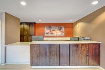 Super 8 by Wyndham Las Vegas Nellis AFB Area